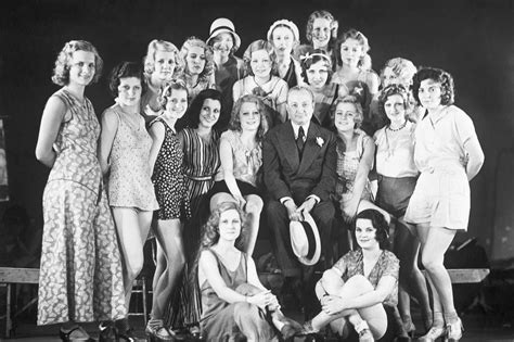 Ziegfeld Follies -  Lãng mạn, nhạc kịch hoành tráng của thời đại hoàng kim Hollywood!